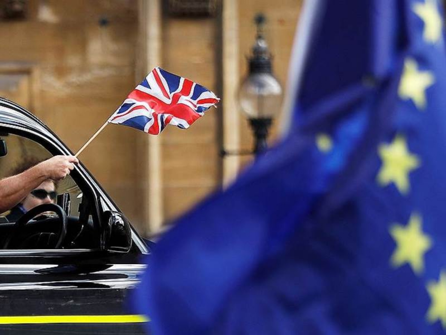 Парламент Великобритании проголосовал за отсрочку выхода страны из Европейского союза